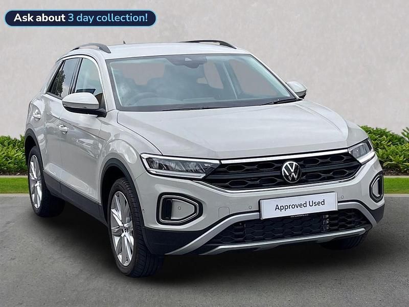 White Used 2025 VW T-Roc Match SUV | £25,990 (Fair price) - Image 1/2