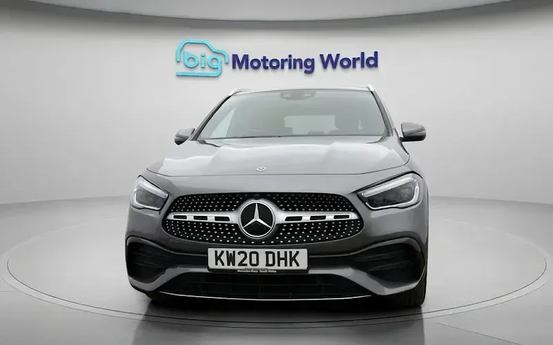 Used Mercedes GLA220 AMG Line Premium Plus 190 HP (139 kW) 2022 SUV