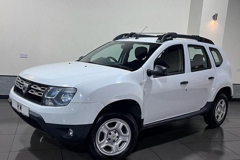 Used 2017 Dacia Duster Ambiance Estate | £5,895 (Fair price) - Image 1/1