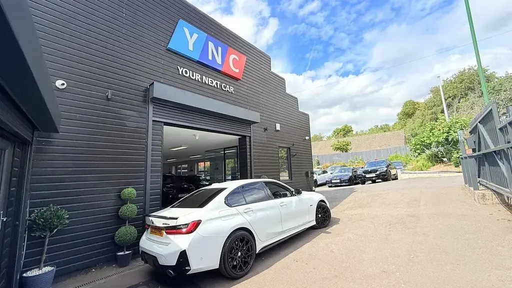 Used BMW 330e M Sport 292 HP (214 kW) 2023 White Sedan