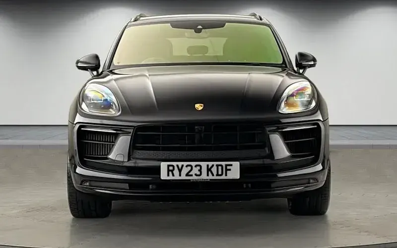 Used Porsche Macan 379 HP (278 kW) 2025 SUV