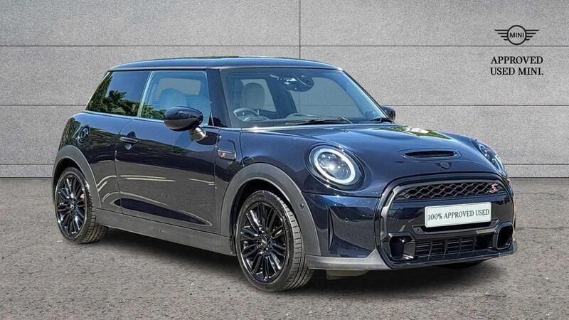 Black Used 2023 Mini Cooper S Exclusive Hatchback | £23,990 (Fair price) - Image 1/3