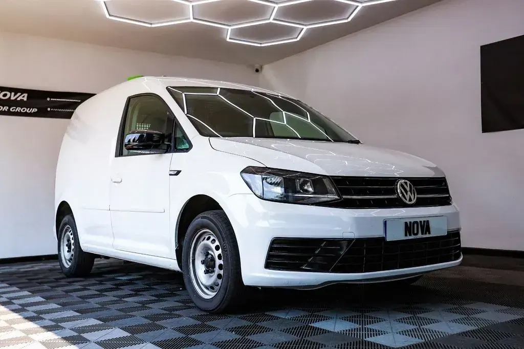 Used VW Caddy Startline 102 HP (75 kW) 2019 White MPV