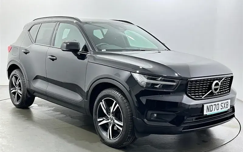 Usado Volvo XC40 R-Design 163 HP (119 kW) 2021 SUV