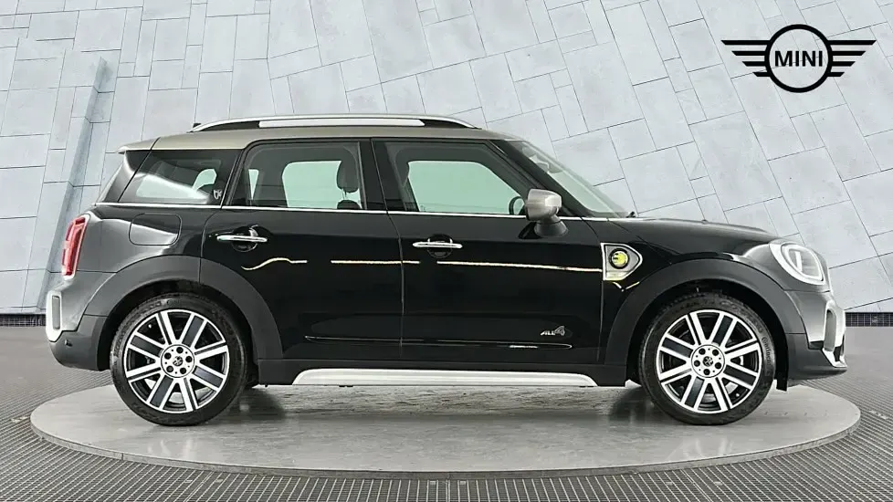 Used Mini Cooper S Countryman Exclusive 219 HP (161 kW) 2023 Black SUV