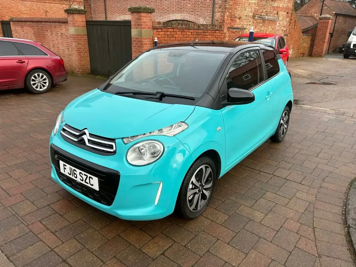 Used Citroën C1 Flair 82 HP (60 kW) 2016 Blue Hatchback