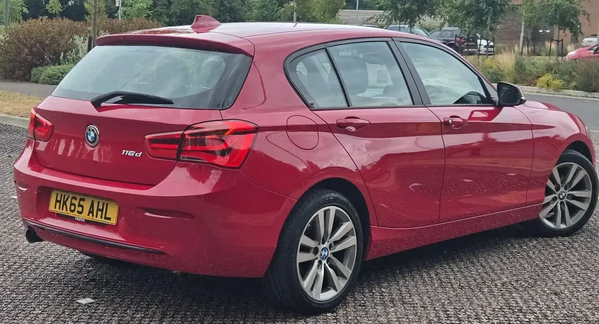 Used BMW 116 Sport Line 2015 Red Hatchback