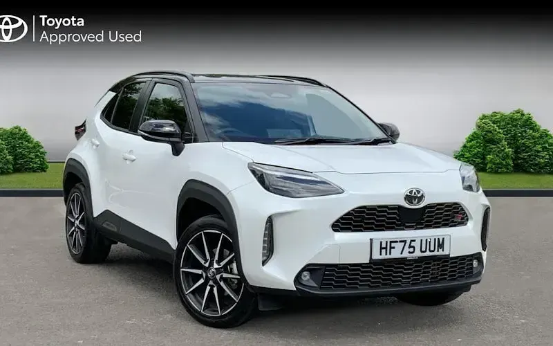 Usado Toyota Yaris Hybrid Sport 131 HP (96 kW) 2025 Carrinha