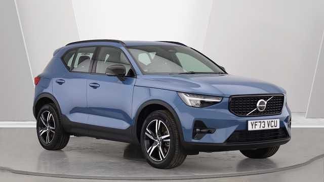 Used 2024 Volvo XC40 Plus SUV | £27,350 (Good price) - Image 1/4