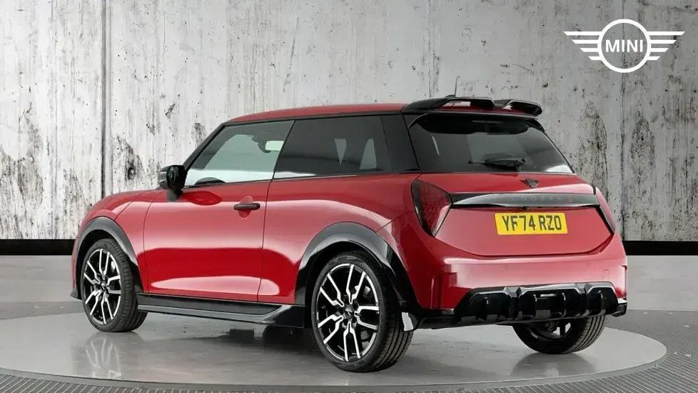 Used Mini Cooper S Hatch 201 HP (147 kW) 2024 Red Hatchback