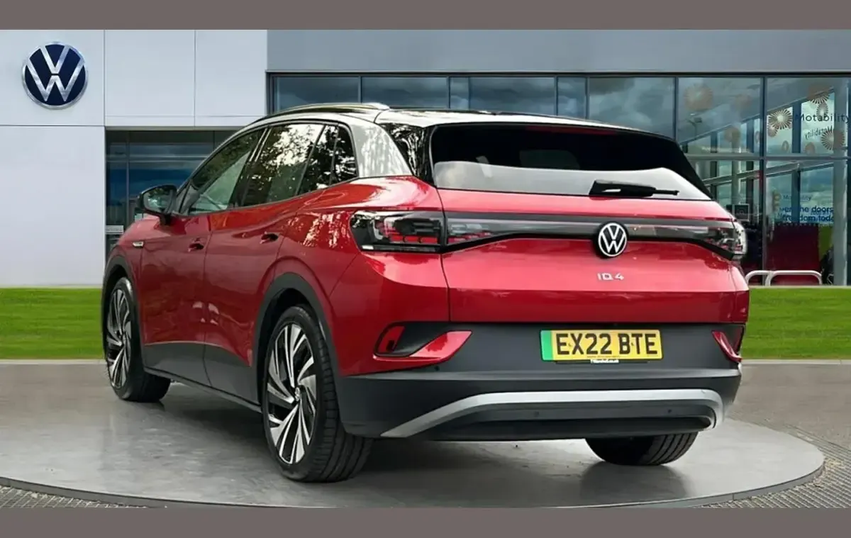 Used VW ID.4 Pro Performance 150 kW (204 HP) 2022 Kings red metallic black SUV