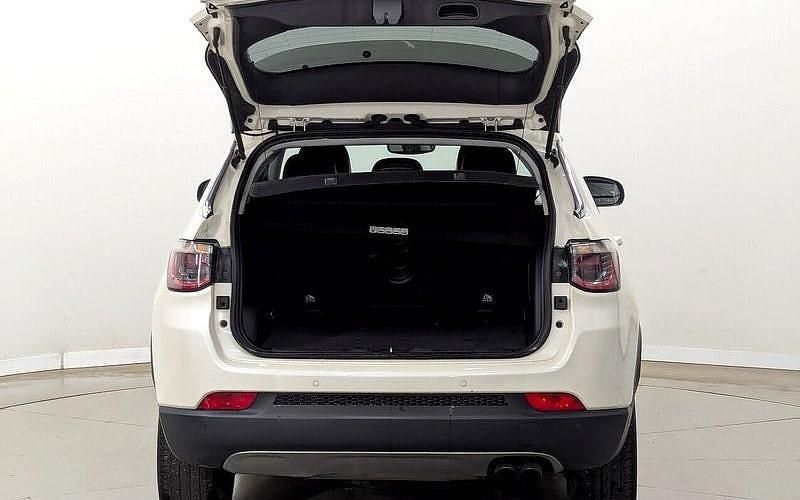 Usado Jeep Compass Limited 140 CV (102 kW) 2020 Blanco SUV