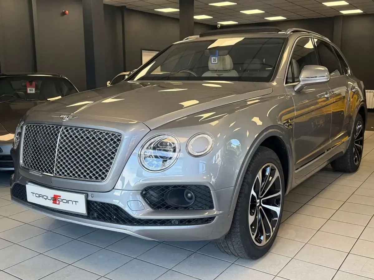 Used Bentley Bentayga 608 HP (447 kW) 2016 Grey SUV
