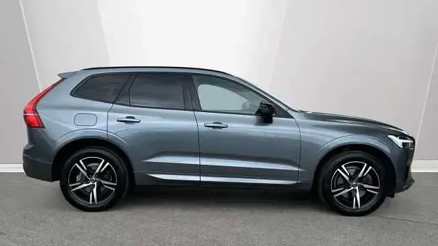 Used Volvo XC60 R-Design 247 HP (181 kW) 2021 Grey SUV