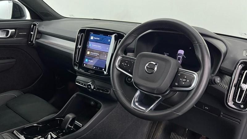 Used Volvo XC40 Ultimate 2024 Blue SUV