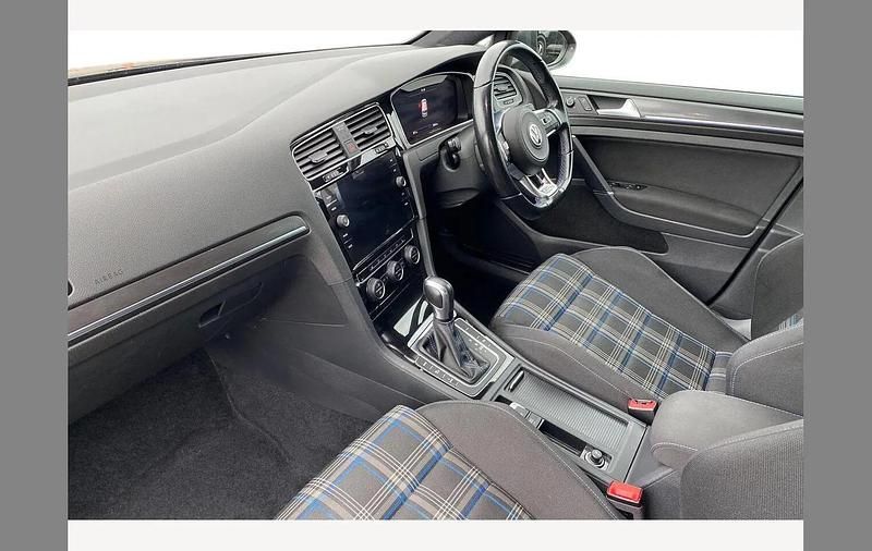 Used VW Golf VIII Advance 204 HP (150 kW) 2020 Grey Hatchback