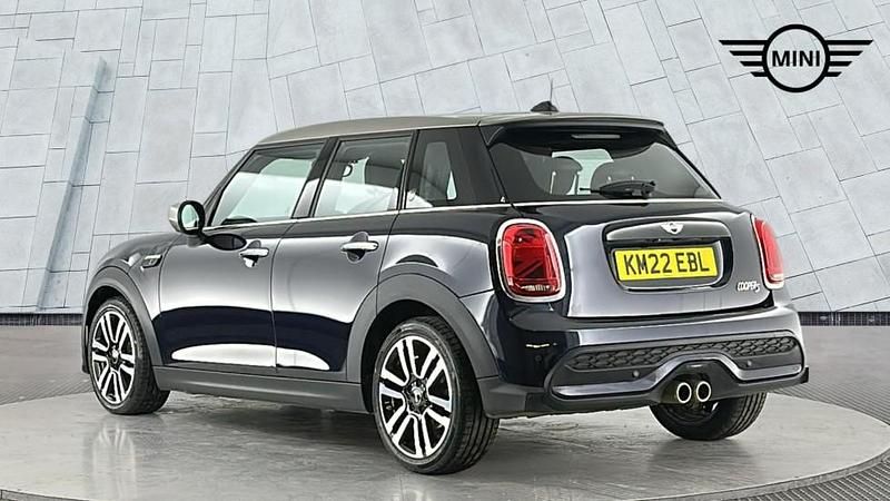 Used Mini Cooper S Exclusive 176 HP (129 kW) 2022 Black Hatchback