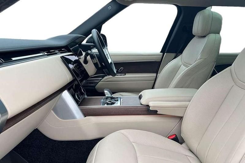 Used Land Rover Range Rover SE 394 HP (289 kW) 2023 Green SUV