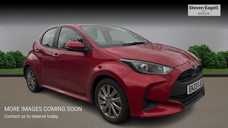 Used Toyota Yaris Hybrid 2023 Red Hatchback