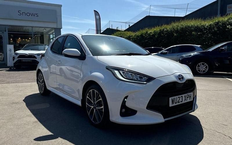 Second-hand Toyota Yaris Hybrid 116 CP (85 kW) 2023 Hatchback