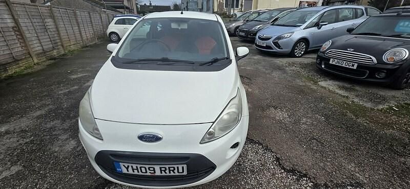 Used Ford Ka Style 69 HP (50 kW) 2009 White Hatchback