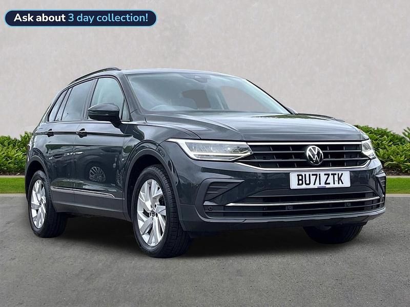 Usado VW Tiguan S 150 CV (110 kW) 2022 Gris SUV
