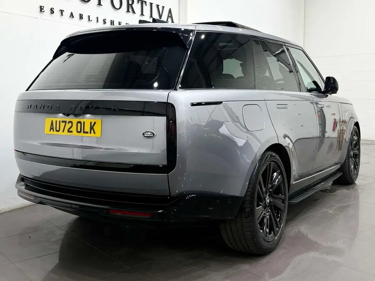 Used Land Rover Range Rover SE 400 HP (294 kW) 2022 Grey SUV