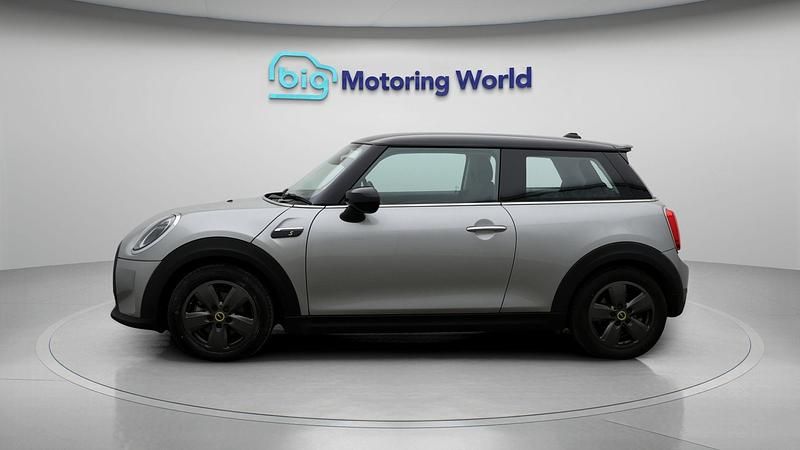 Used Mini Cooper SE Hatch 135 kW (184 HP) 2023 Silver Hatchback