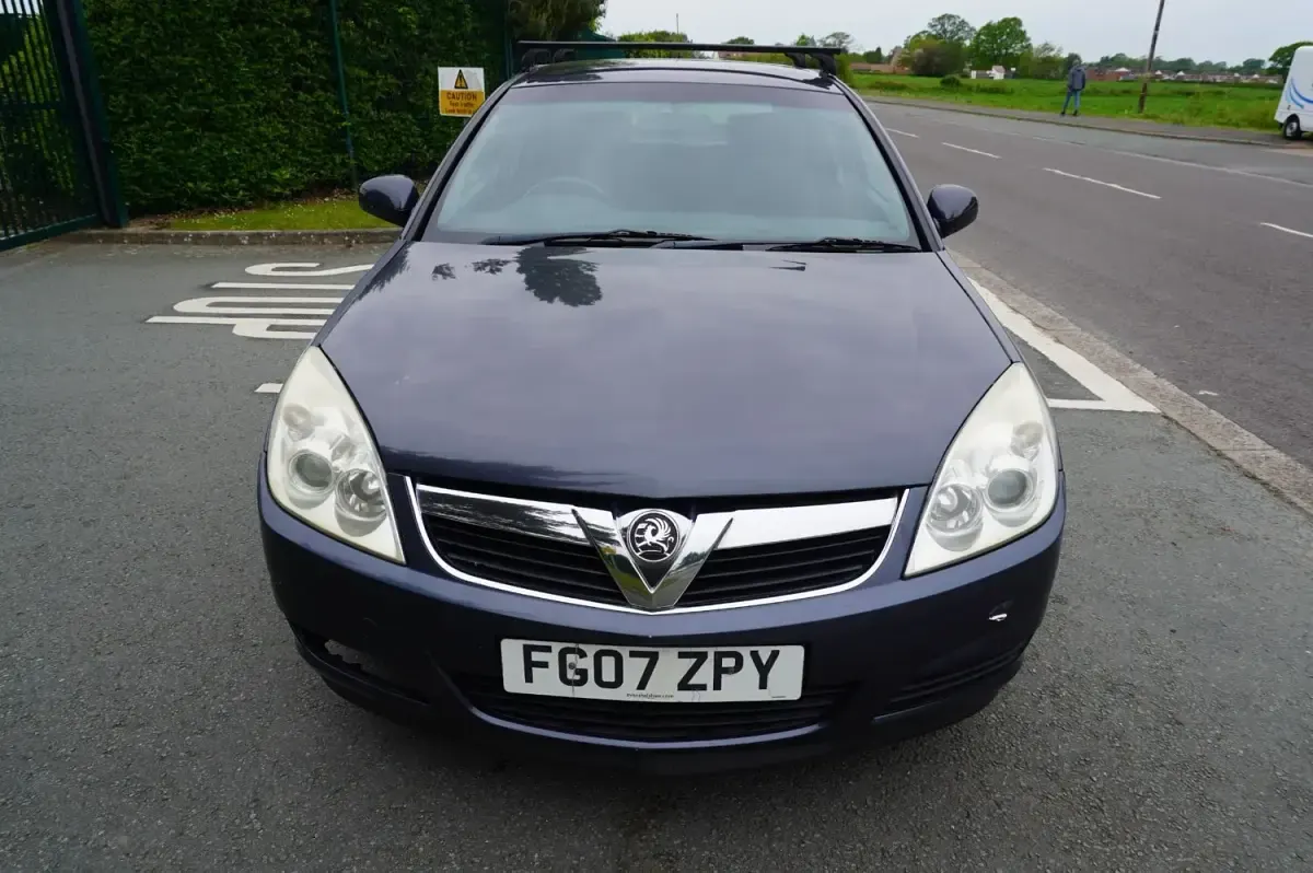 Używany Vauxhall Vectra 138 KM (101 kW) 2007 Niebieski Hatchback