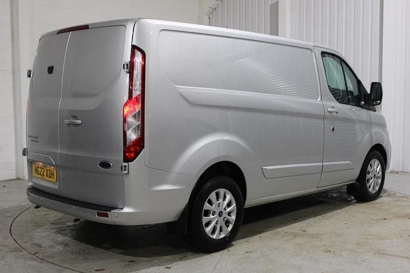 Used Ford Transit Custom Limited 130 HP (95 kW) 2022 Silver Van
