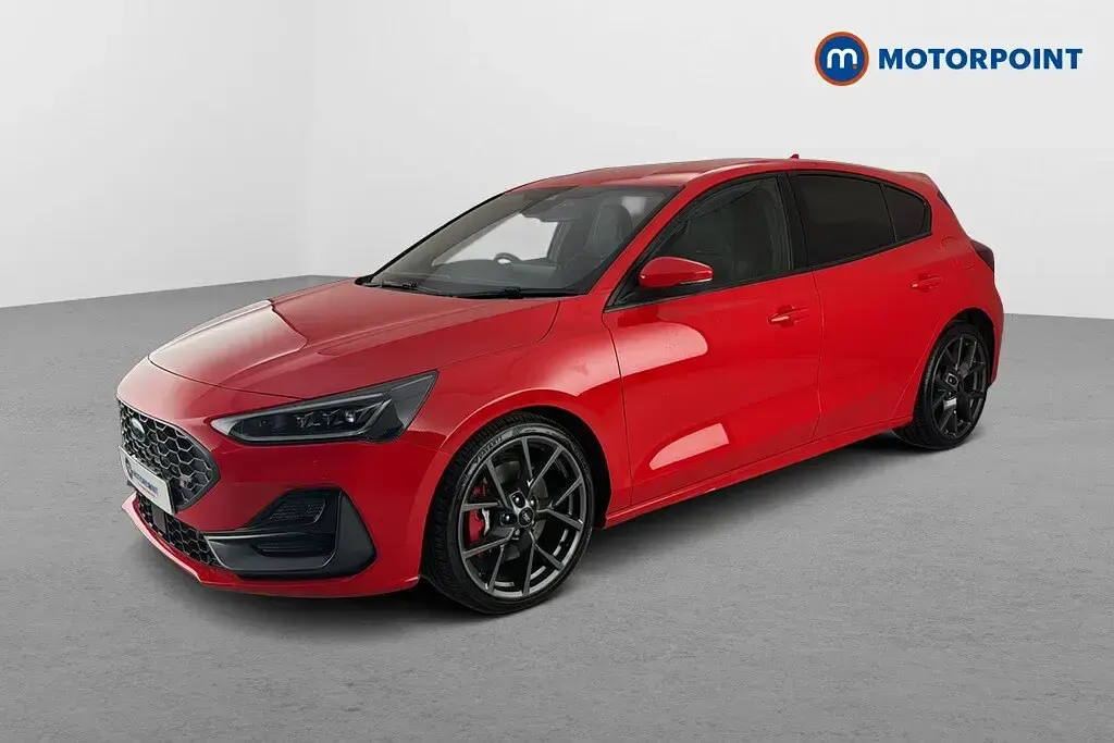 Used Ford Focus ST 280 HP (205 kW) 2023 Red Hatchback