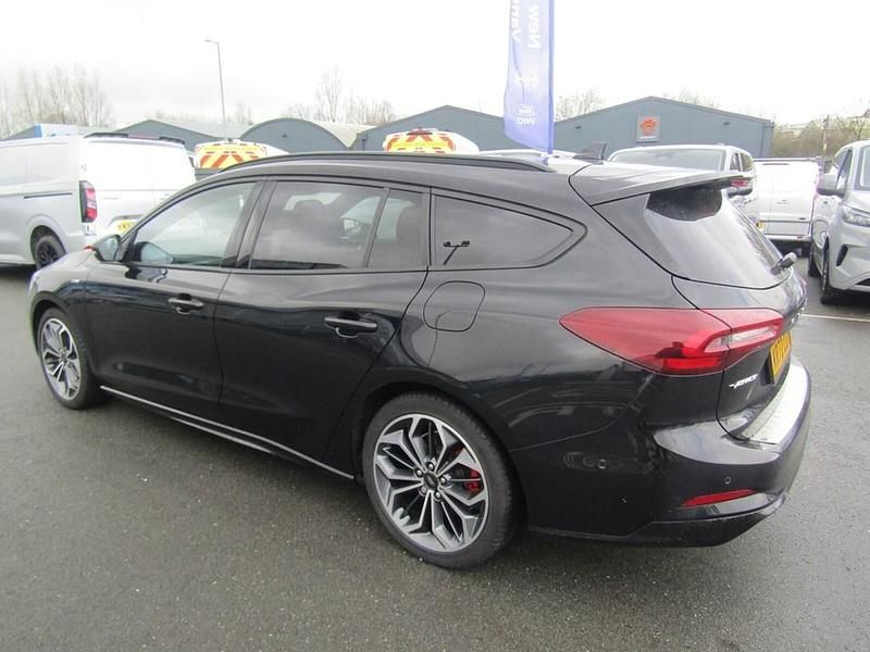 Used Ford Focus ST-Line 125 HP (91 kW) 2022 Agate black Estate