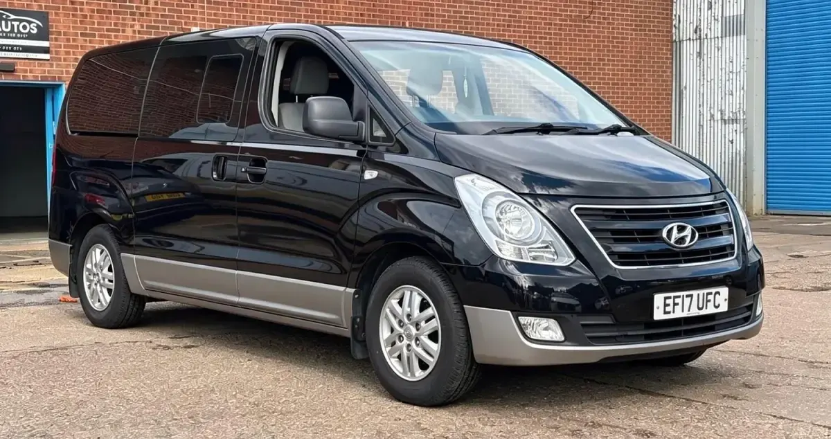 Used Hyundai I800 SE 134 HP (98 kW) 2017 Black MPV