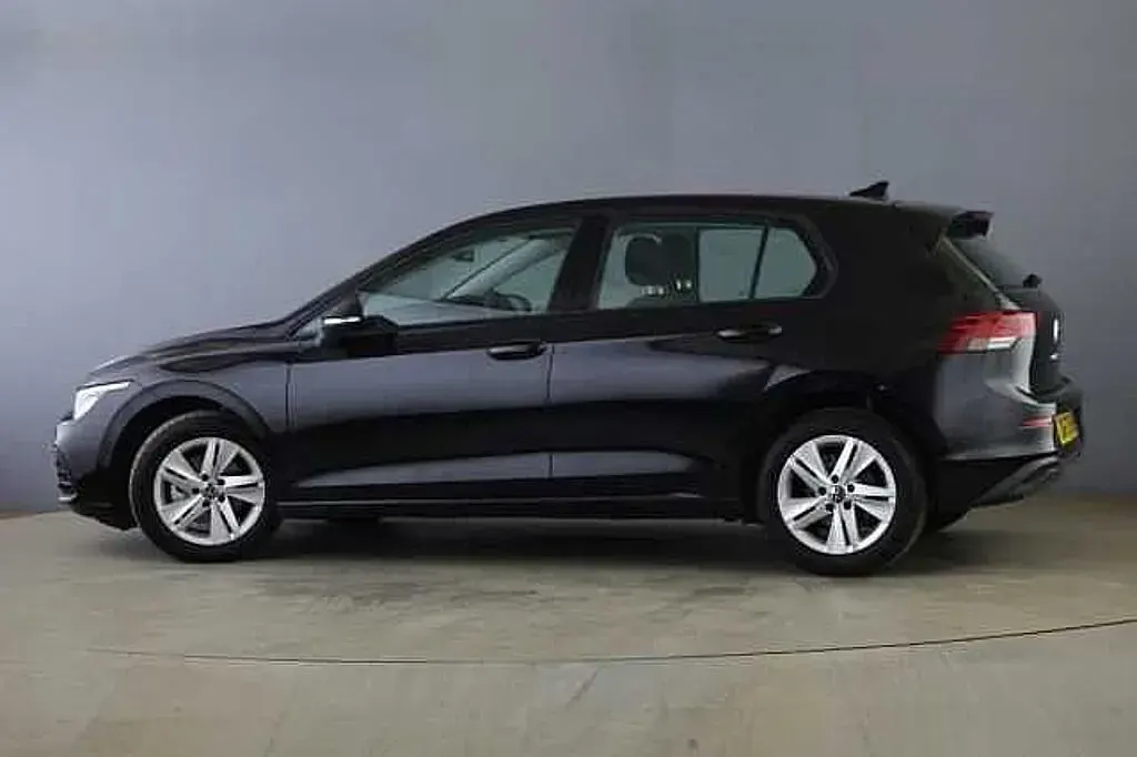 Used VW Golf VIII 130 HP (95 kW) 2021