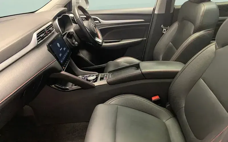 Used MG ZS Trophy 114 kW (156 HP) 2023 Silver SUV