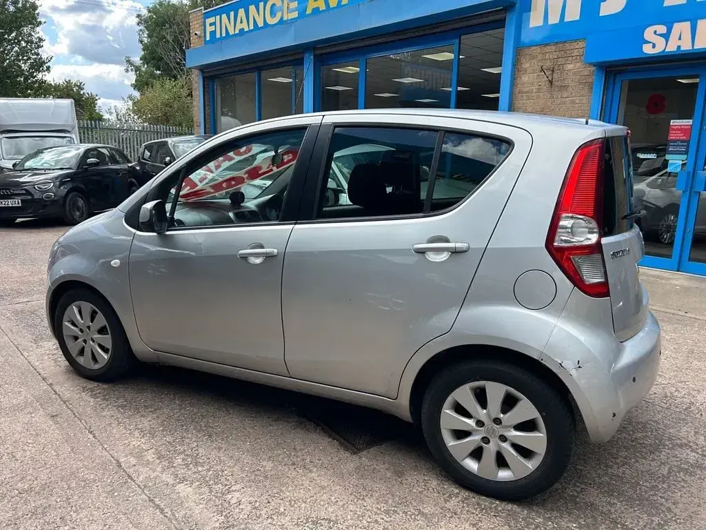 Used Suzuki Splash GLS 86 HP (63 kW) 2011 Silver Hatchback