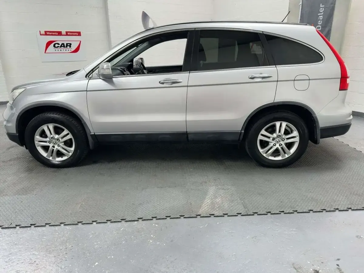Used Honda CR-V SE Plus 150 HP (110 kW) 2011 Silver SUV