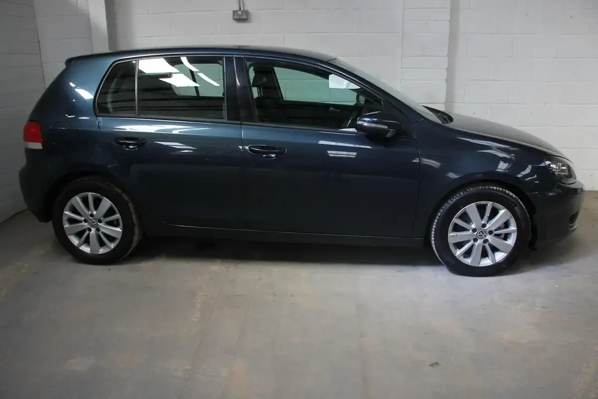 Used VW Golf VII Match 120 HP (88 kW) 2012 Blue Hatchback