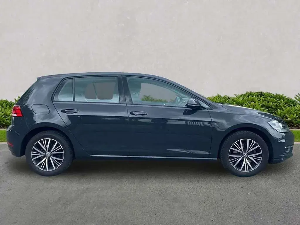 Used VW Golf VII SE 150 HP (110 kW) 2018 Grey Hatchback
