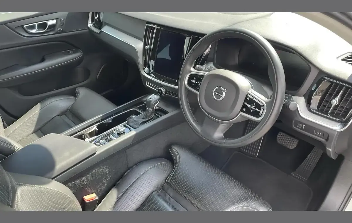 Used Volvo S60 Inscription 250 HP (183 kW) 2019 Other Sedan