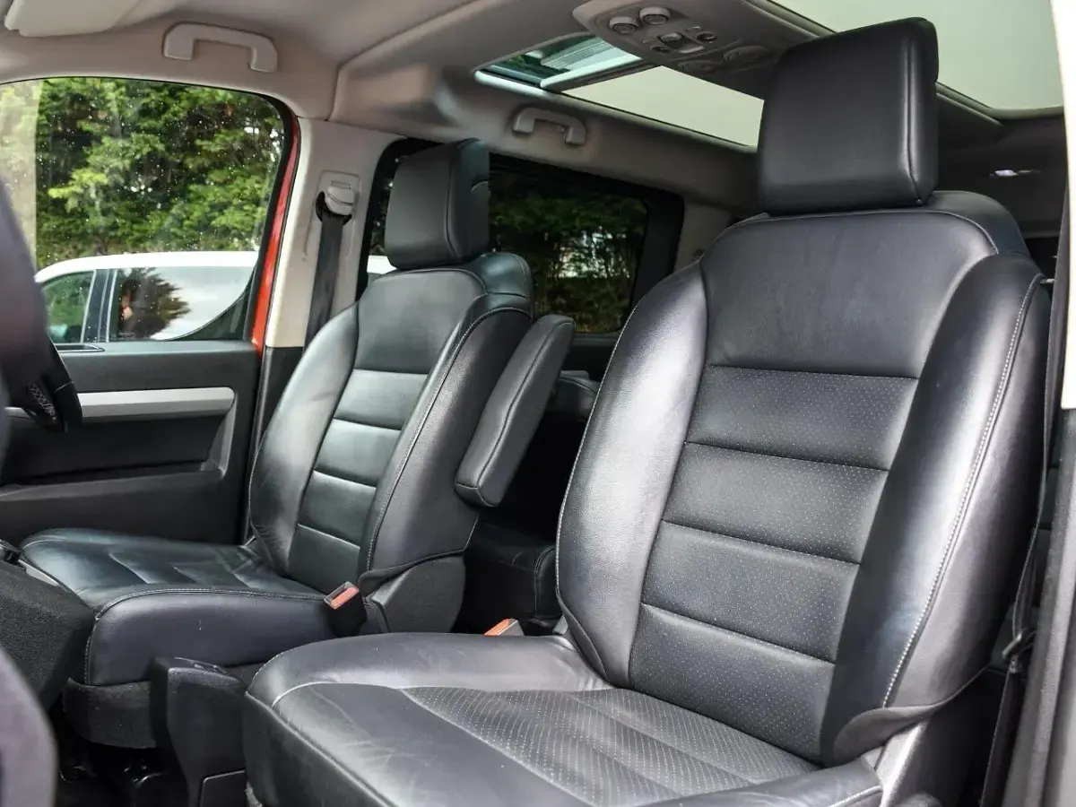 Used Citroën Spacetourer Flair 175 HP (128 kW) 2021 Orange MPV