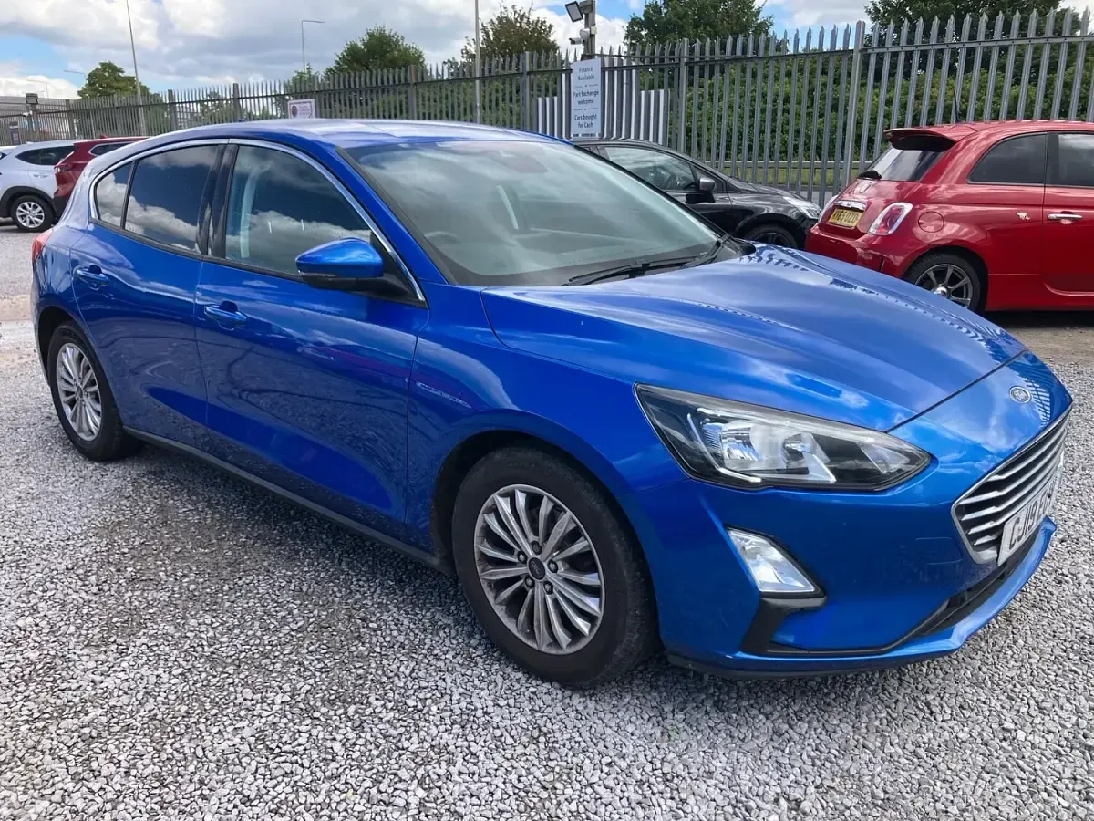 Used Ford Focus Titanium 125 HP (91 kW) 2019 Blue Hatchback