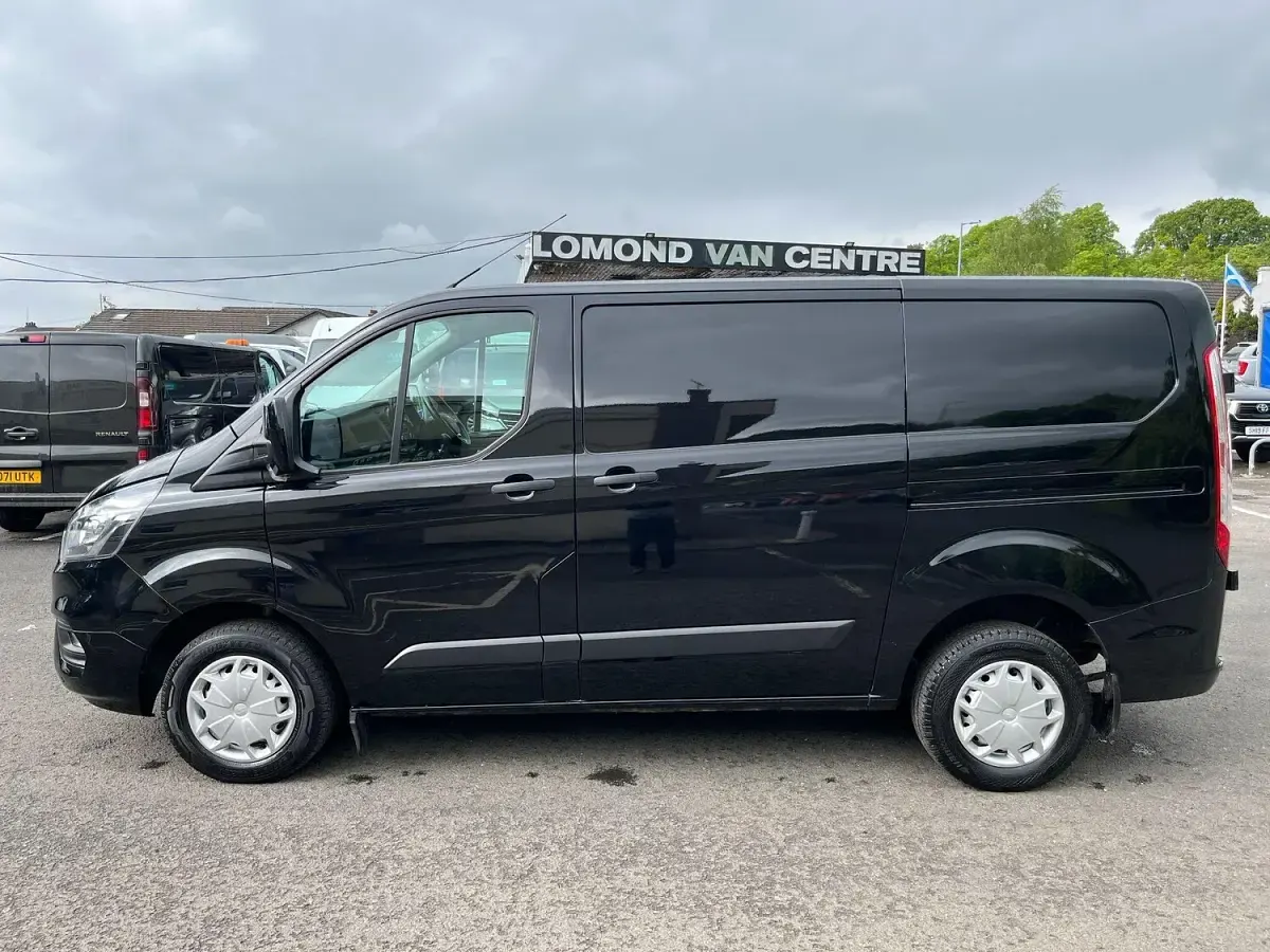 Used Ford Transit Custom Trend 130 HP (95 kW) 2022 Black Van