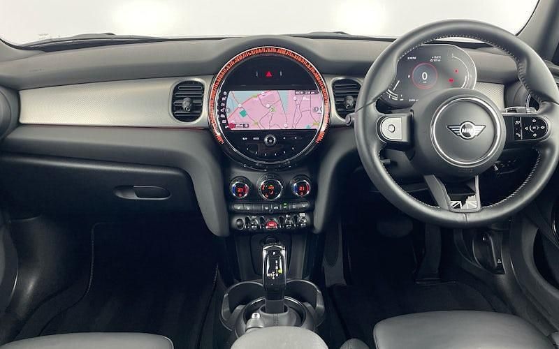 Używany Mini Cooper Exclusive 136 KM (100 kW) 2022 Hatchback