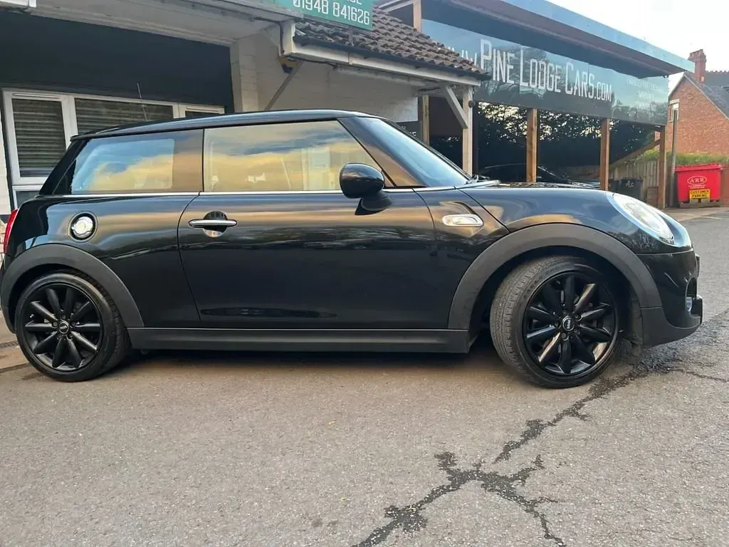 Używany Mini Cooper S Hatch 2016 Czarny Hatchback