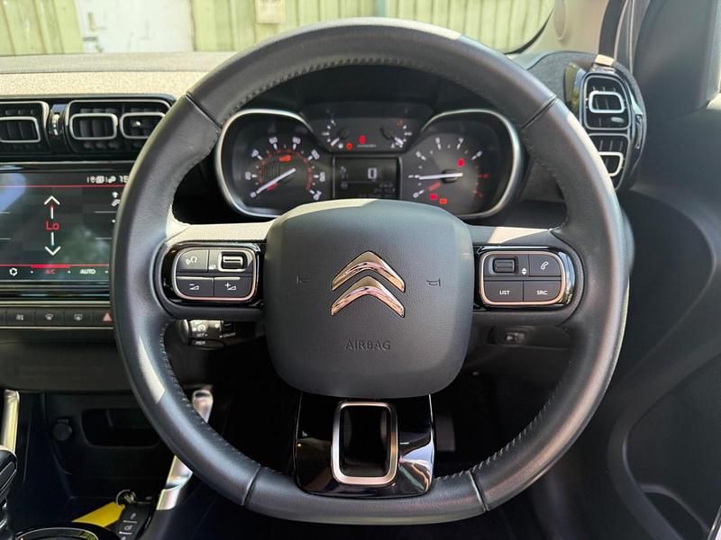 Used Citroën C3 Aircross PureTech 108 HP (79 kW) 2022 Grey SUV