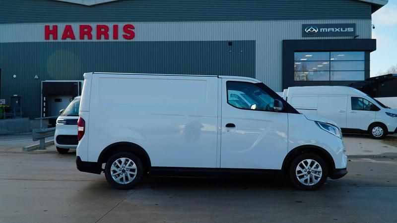 New Maxus eDeliver 3 89 kW (122 HP) 2025 Van