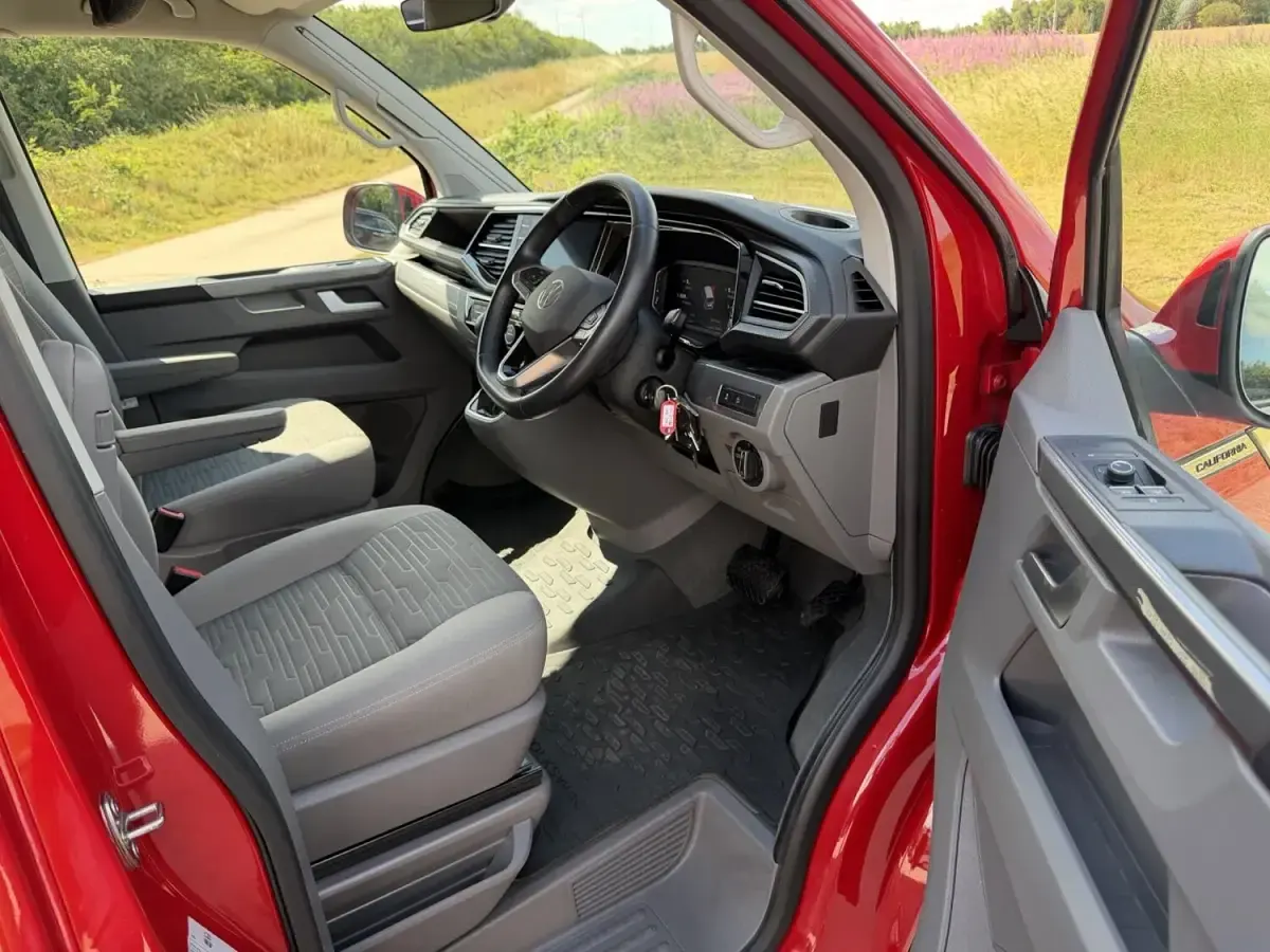 Used VW California California 204 HP (150 kW) 2023 Red Van