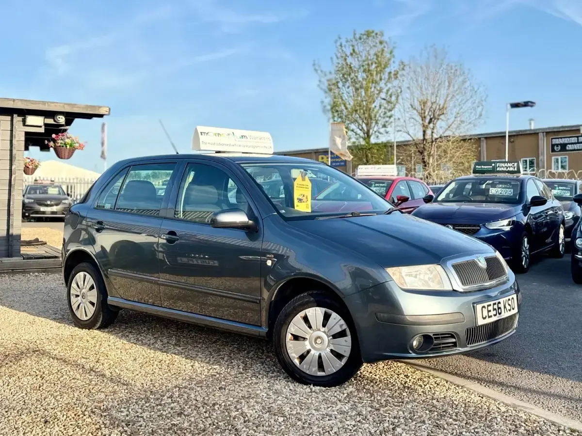 Used Skoda Fabia Ambiente 64 HP (47 kW) 2006 Grey Hatchback