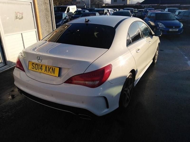 Used Mercedes CLA180 AMG 122 HP (89 kW) 2014 White Sedan